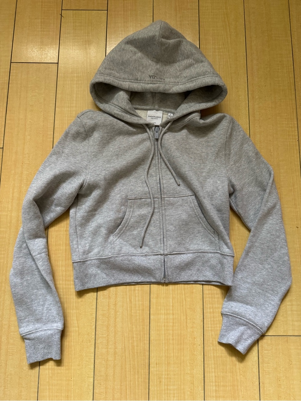 Aritzia - Cozy Grey Zip-Up Hoodie Sweater